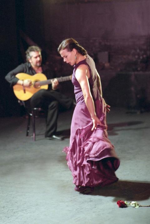 Soledad Barrio and Noche Flamenca - Live at Rose Lehrman